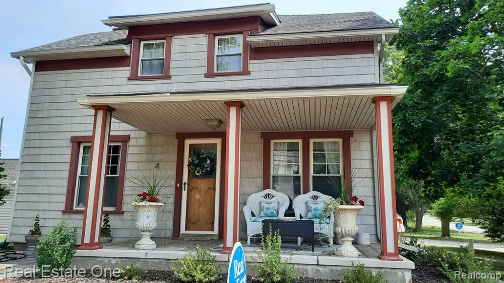 4 Church Street Brandon Charter Township, MI 48462