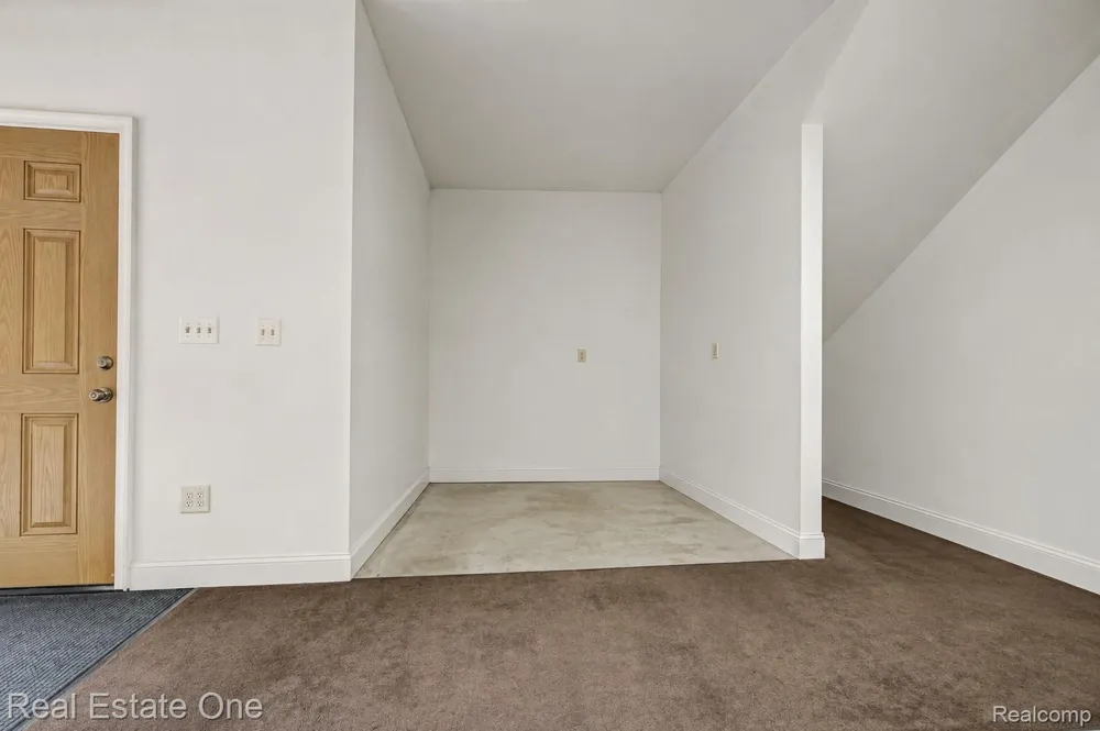 4 Church Street Brandon Charter Township, MI 48462