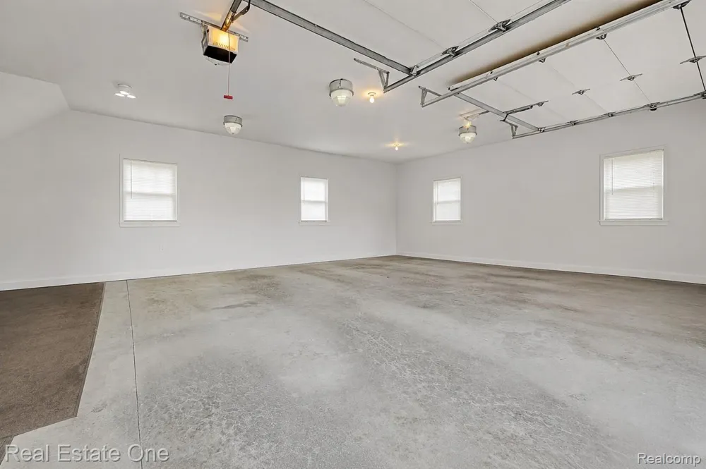 4 Church Street Brandon Charter Township, MI 48462