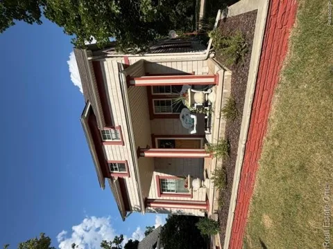 4 Church Street