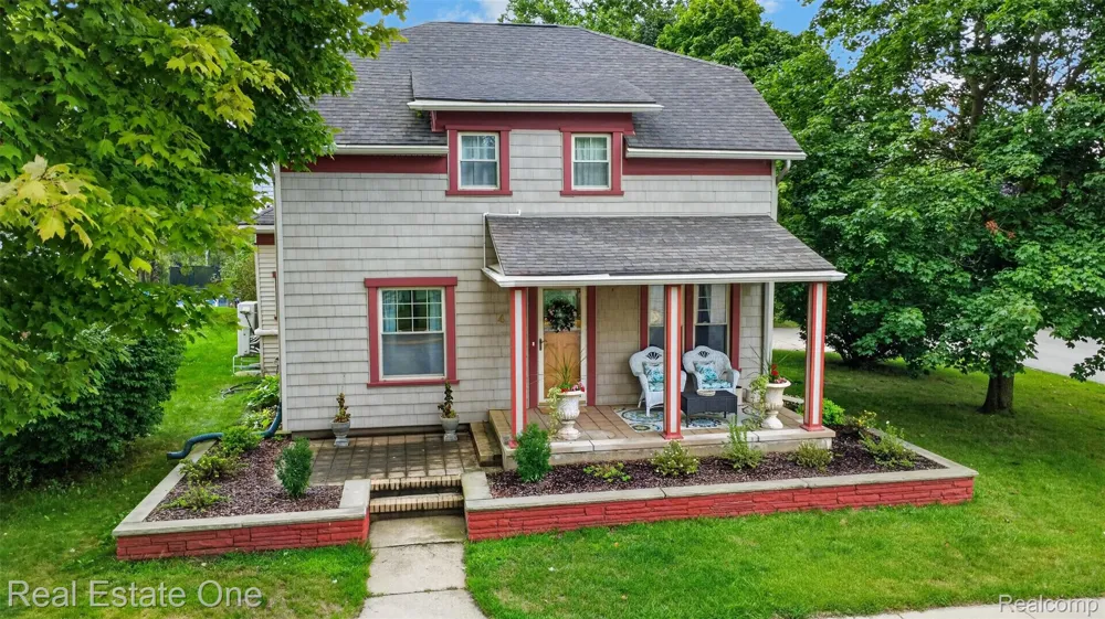 4 Church Street Brandon Charter Township, MI 48462
