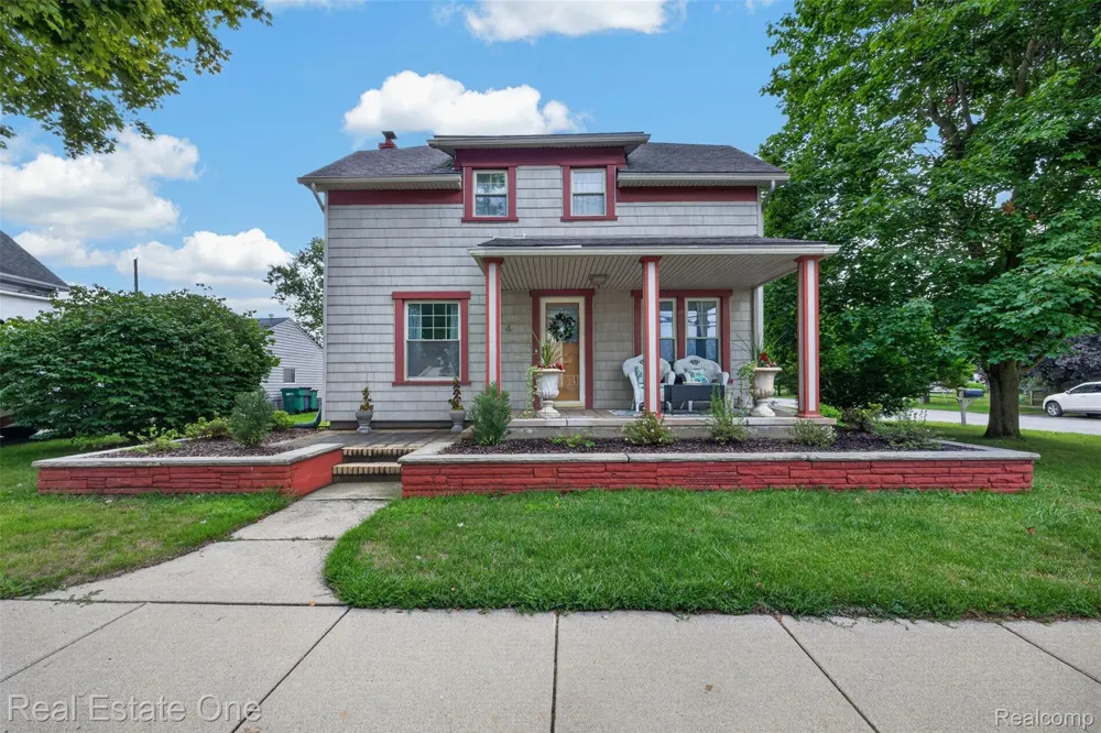 4 Church Street Brandon Charter Township, MI 48462