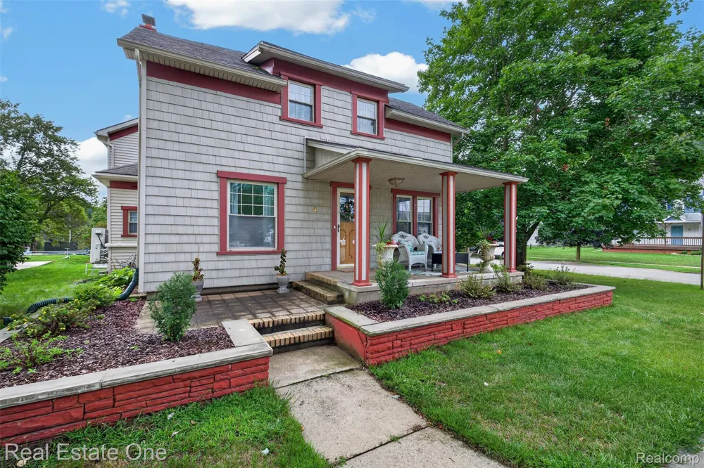 4 Church Street Brandon Charter Township, MI 48462