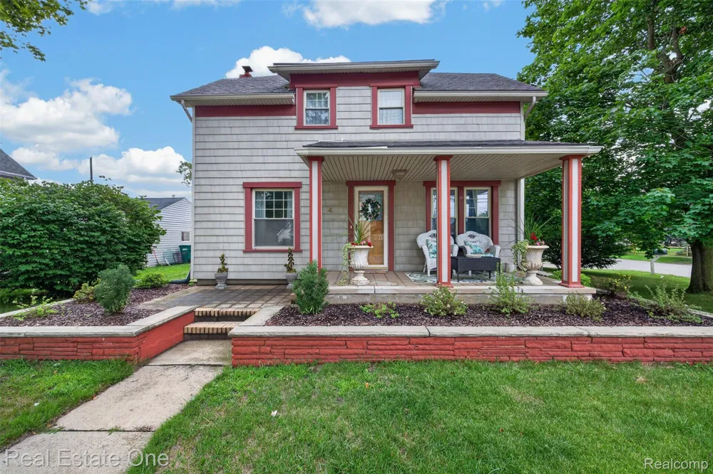 4 Church Street Brandon Charter Township, MI 48462
