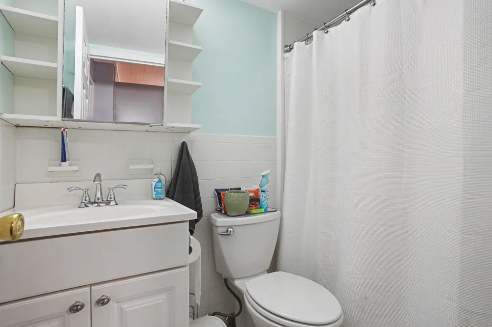 1249 Lakeshore Drive #115 Muskegon City, MI 49441