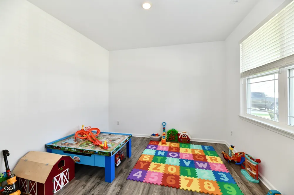 678 Blackrock Drive Pendleton, IN 46064