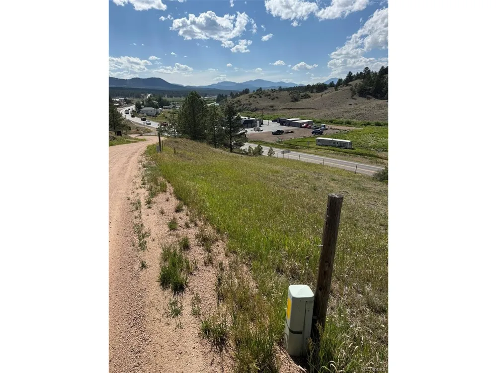 125 Hillside Drive Florissant, CO 80816