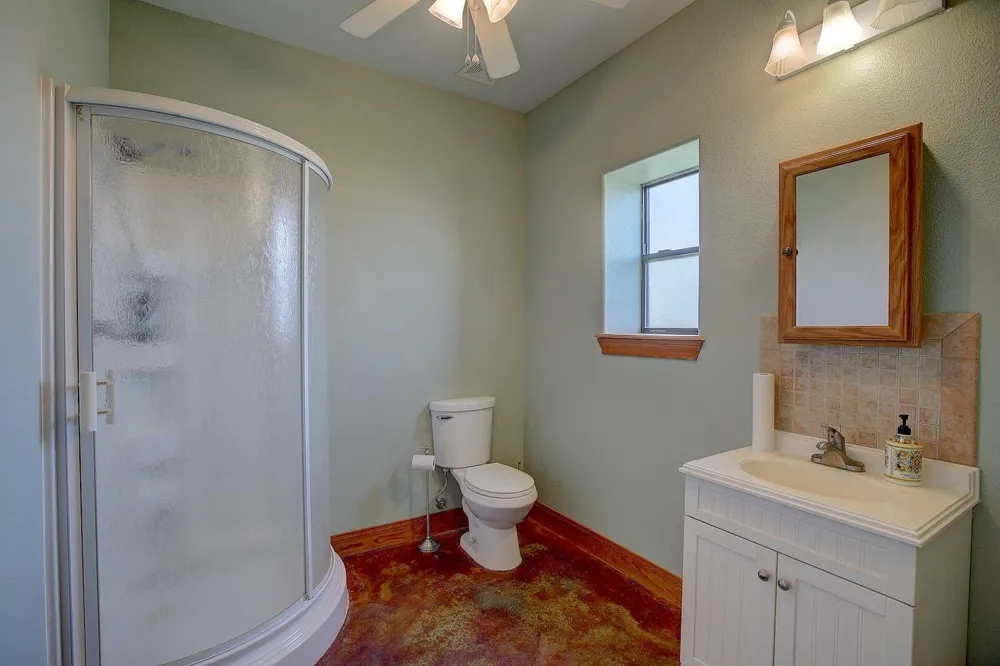 9414 Laird Road Round Top, TX 78954