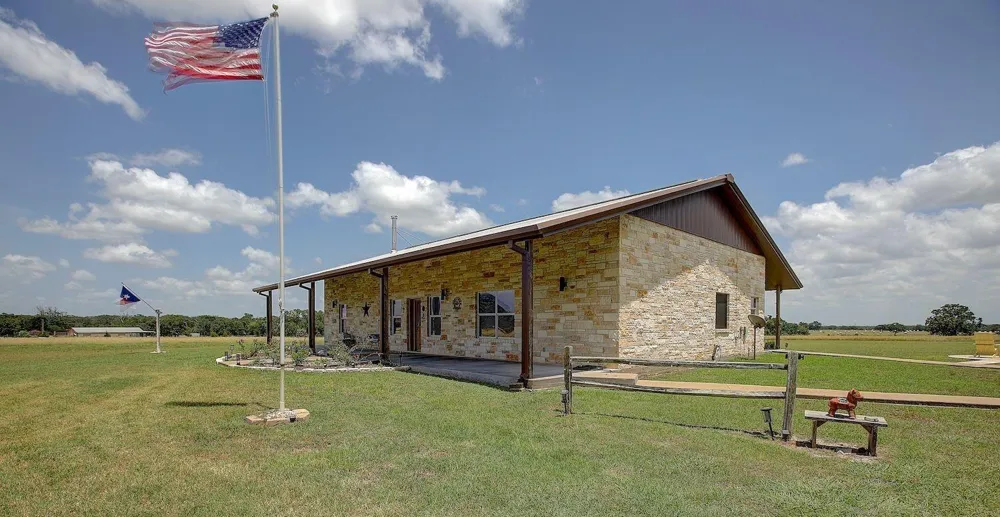 9414 Laird Road Round Top, TX 78954
