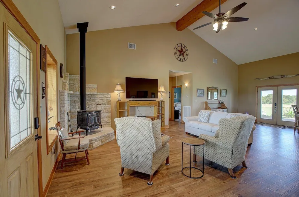 9414 Laird Road Round Top, TX 78954