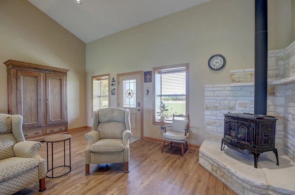 9414 Laird Road Round Top, TX 78954