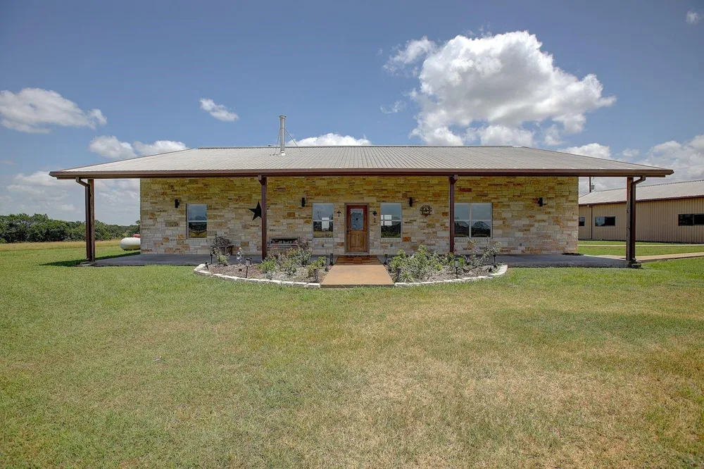 9414 Laird Road Round Top, TX 78954