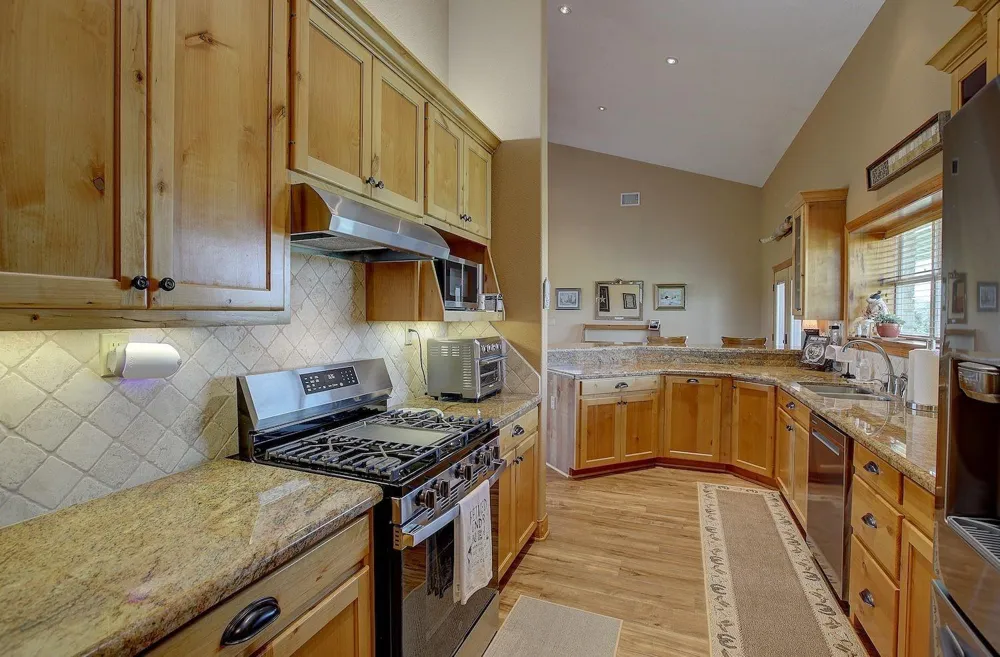 9414 Laird Road Round Top, TX 78954
