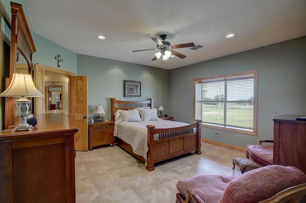 9414 Laird Road Round Top, TX 78954