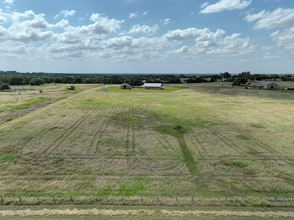 9414 Laird Road Round Top, TX 78954