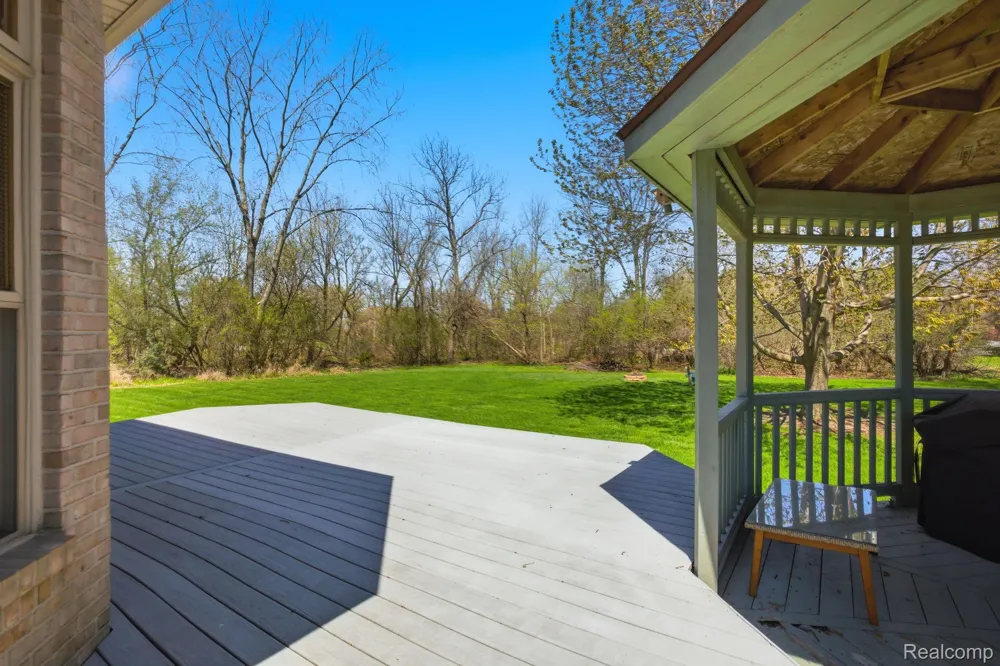 8488 Annette Avenue Grosse Ile Township, MI 48138