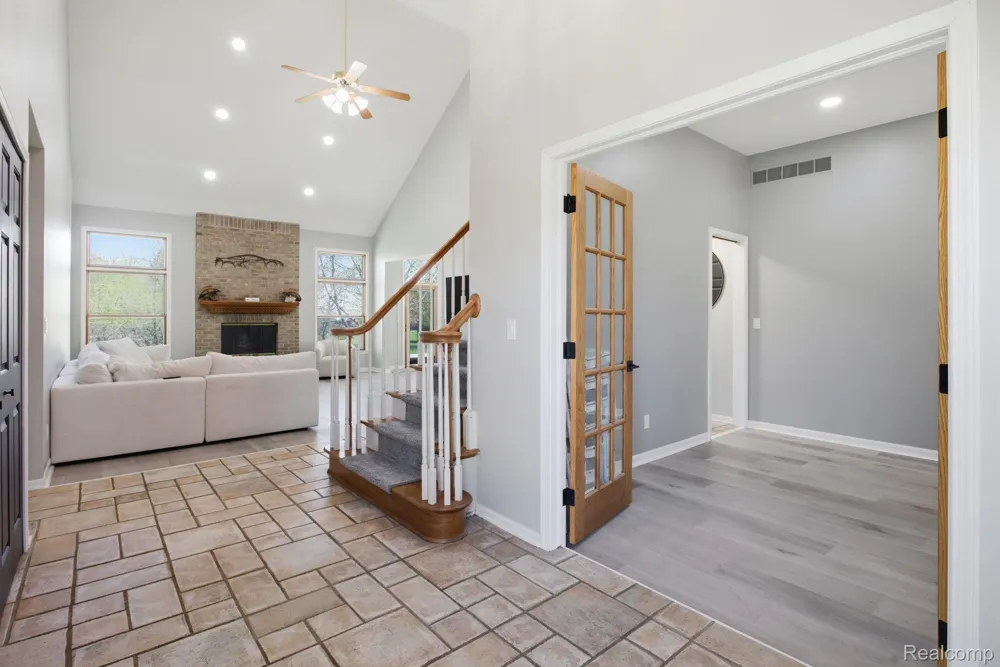 8488 Annette Avenue Grosse Ile Township, MI 48138