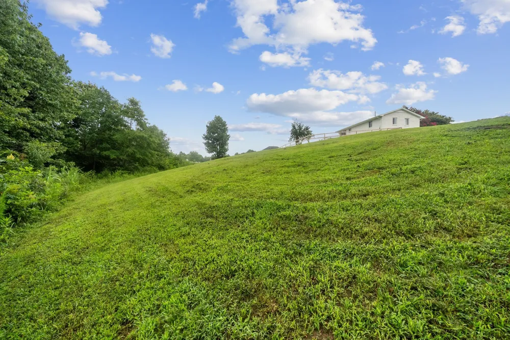 2308 Rhea Branch Rd Ethridge, TN 38456