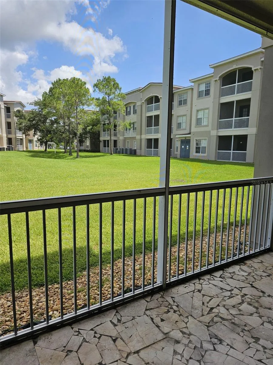 3321 WHITESTONE CIRCLE #102 Kissimmee, FL 34741
