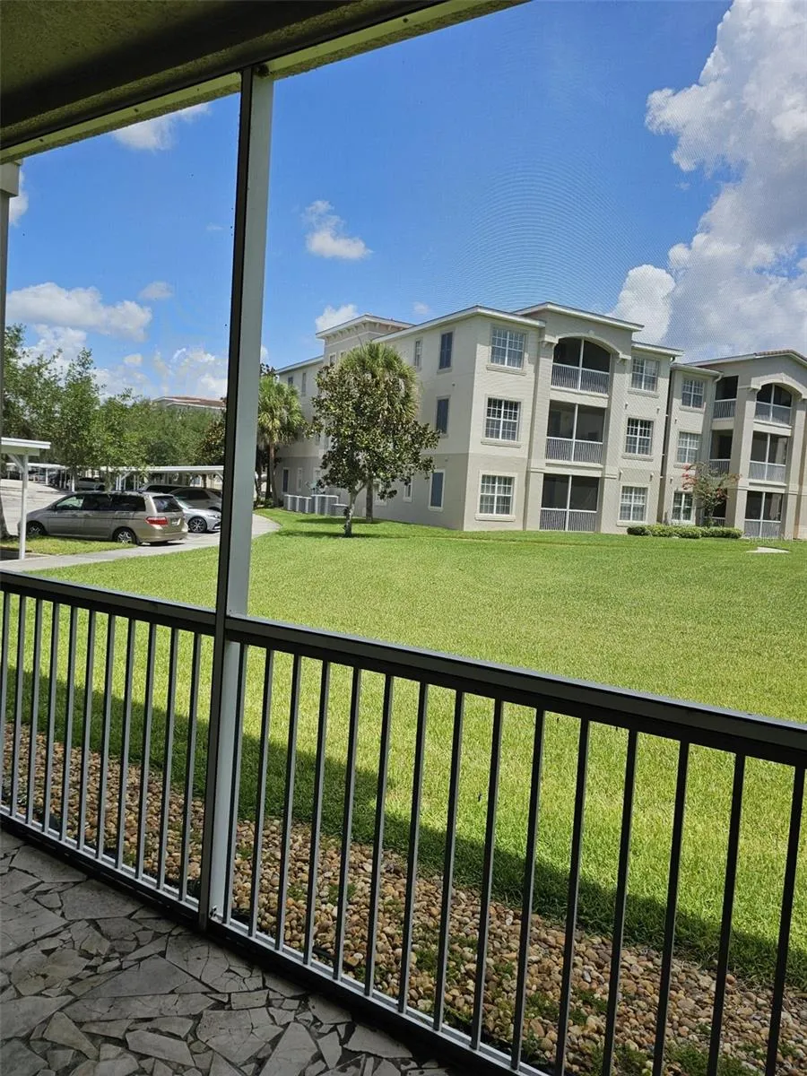 3321 WHITESTONE CIRCLE #102 Kissimmee, FL 34741