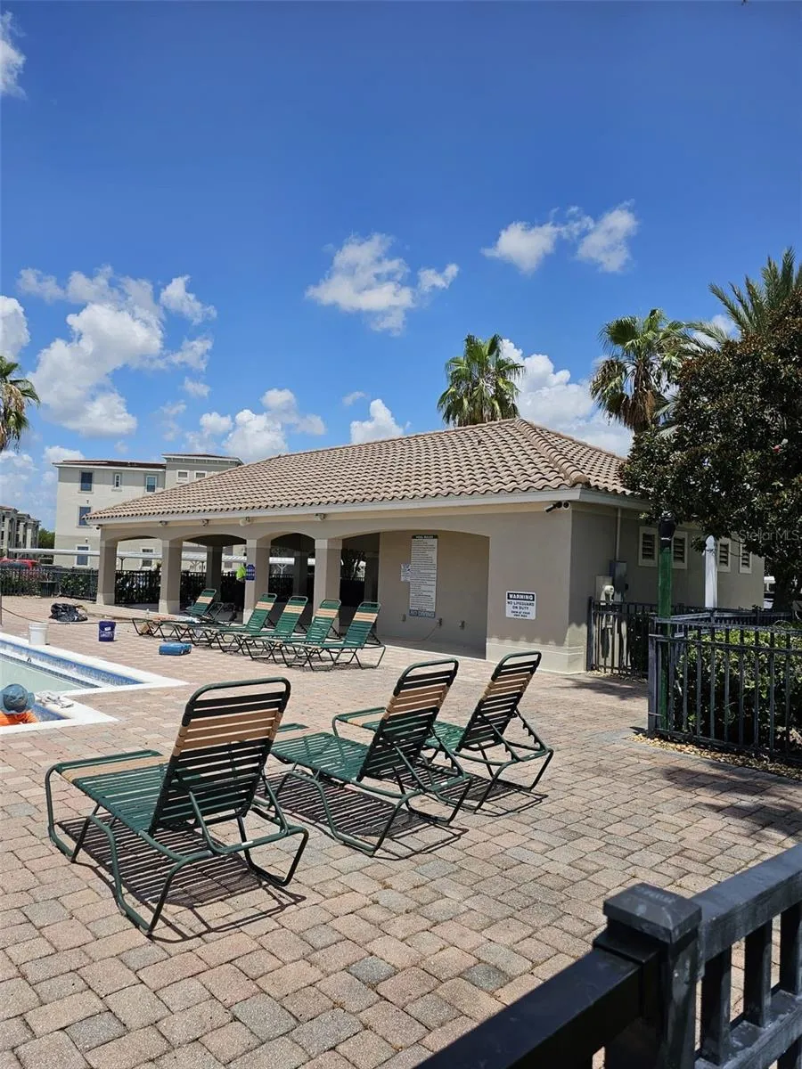 3321 WHITESTONE CIRCLE #102 Kissimmee, FL 34741