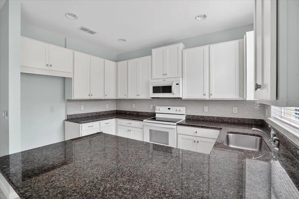 5057 SKYVIEW LANE Bradenton, FL 34211