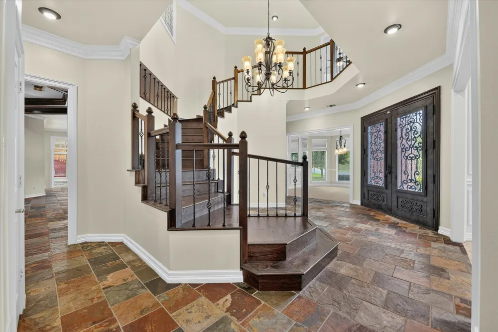 5811 Scenic Bay Court Arlington, TX 76013