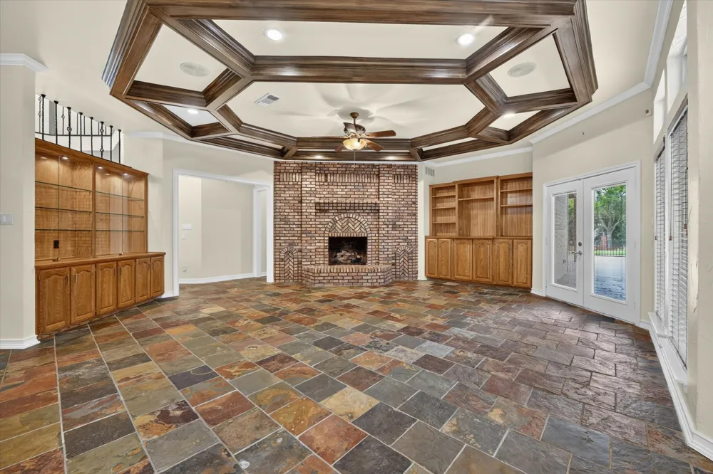 5811 Scenic Bay Court Arlington, TX 76013