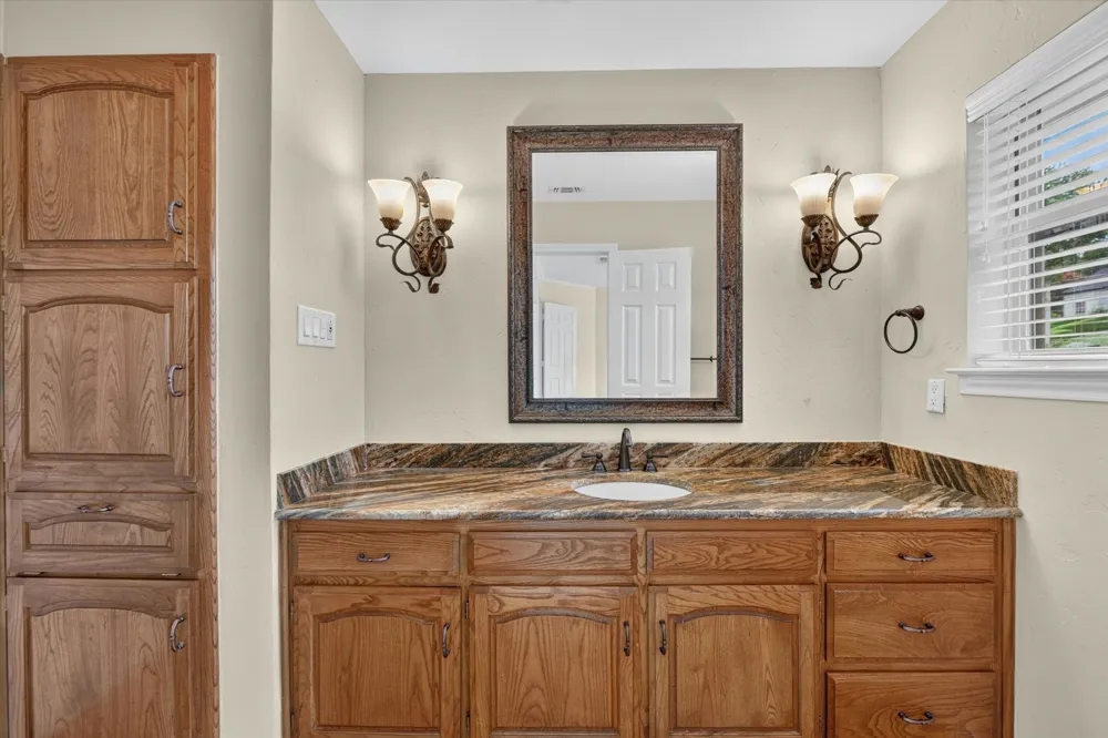 5811 Scenic Bay Court Arlington, TX 76013