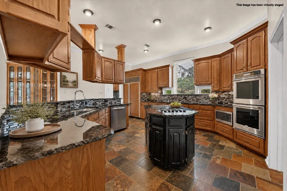 5811 Scenic Bay Court Arlington, TX 76013