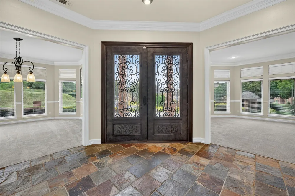 5811 Scenic Bay Court Arlington, TX 76013
