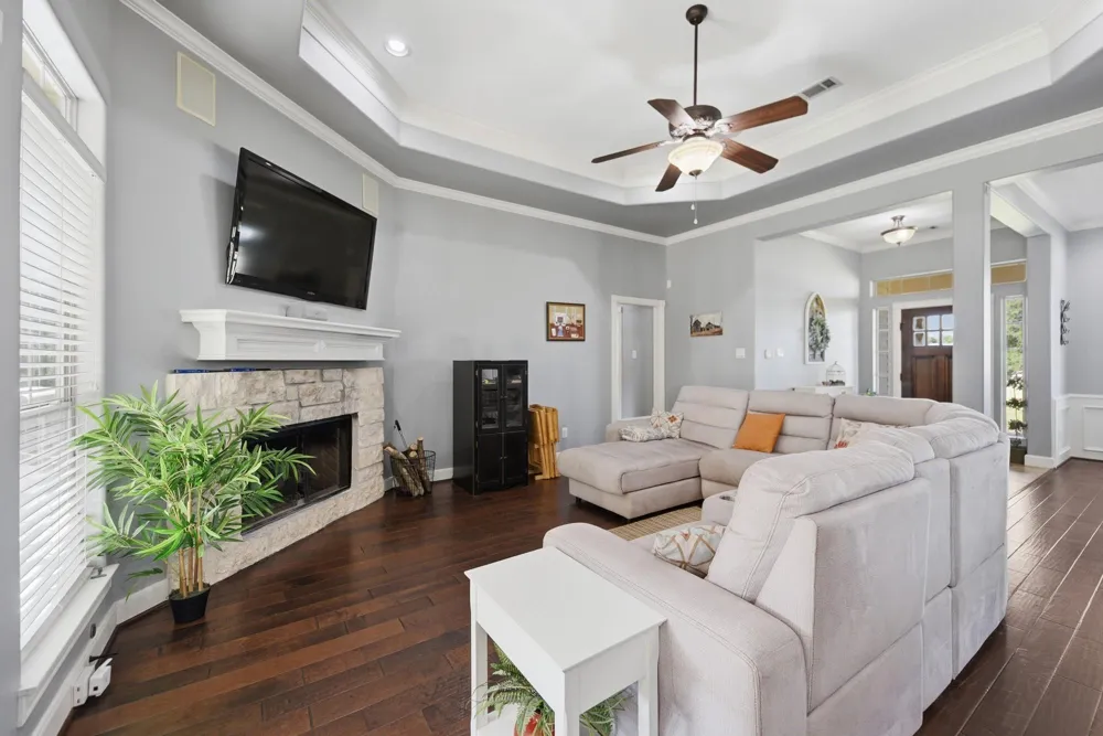 1205 Pecan Glen Road Brenham, TX 77833