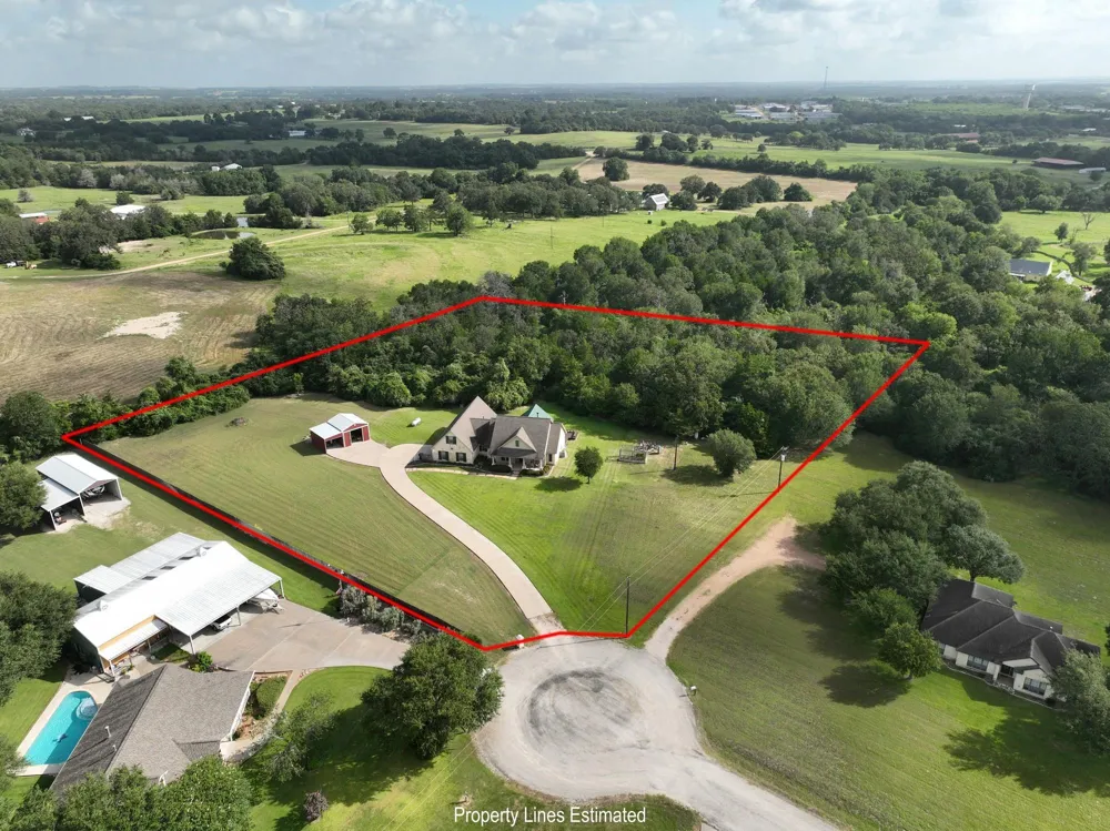 1205 Pecan Glen Road Brenham, TX 77833