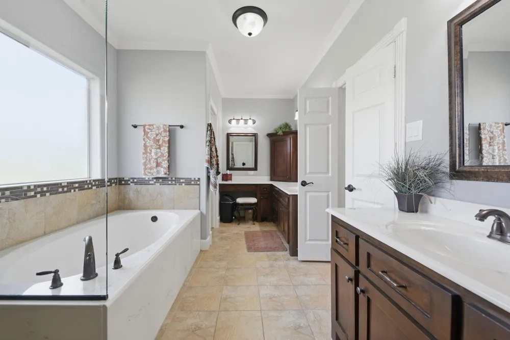 1205 Pecan Glen Road Brenham, TX 77833
