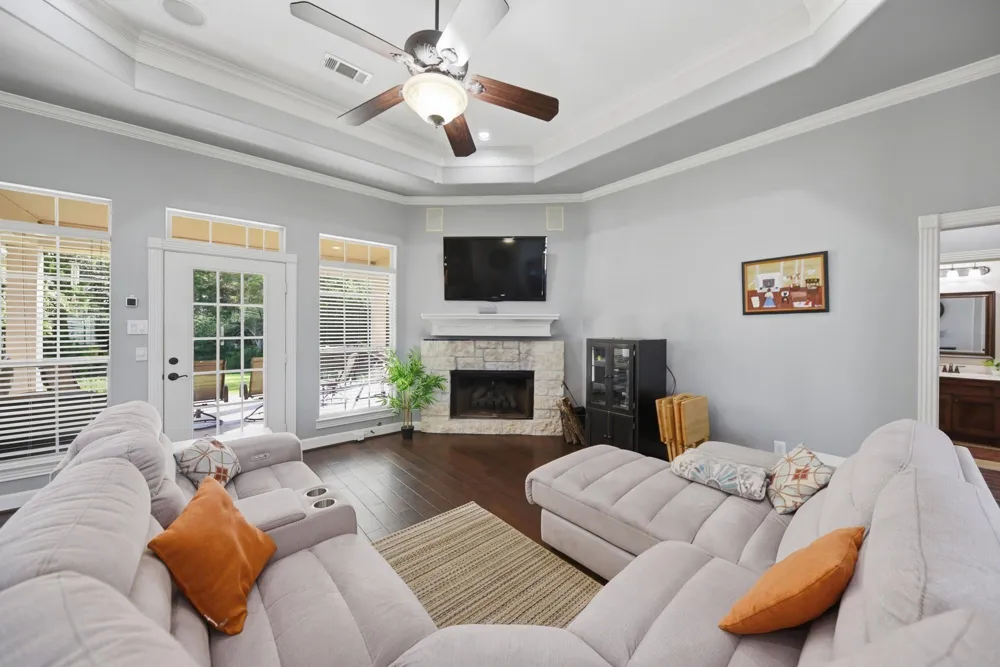 1205 Pecan Glen Road Brenham, TX 77833