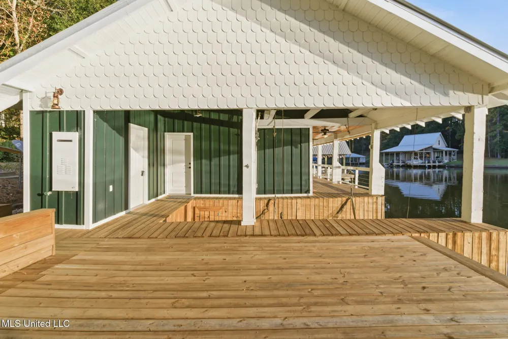 15 Lakeridge Point Lumberton, MS 39455