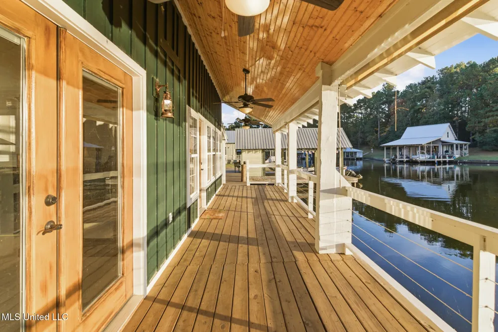 15 Lakeridge Point Lumberton, MS 39455