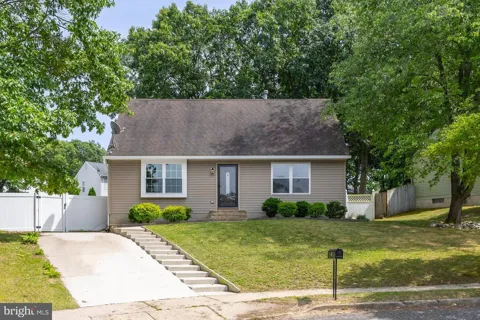 10 PROSPECT COURT