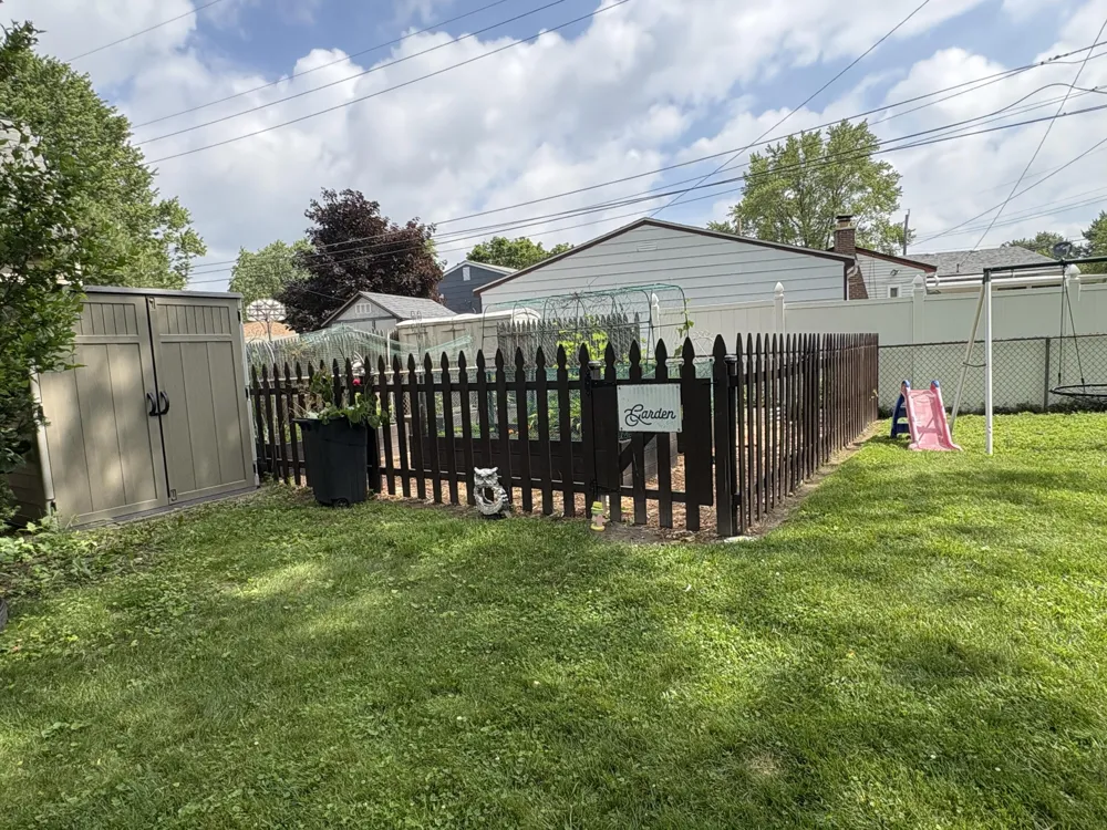 1577 S Dowling Street Westland, MI 48186