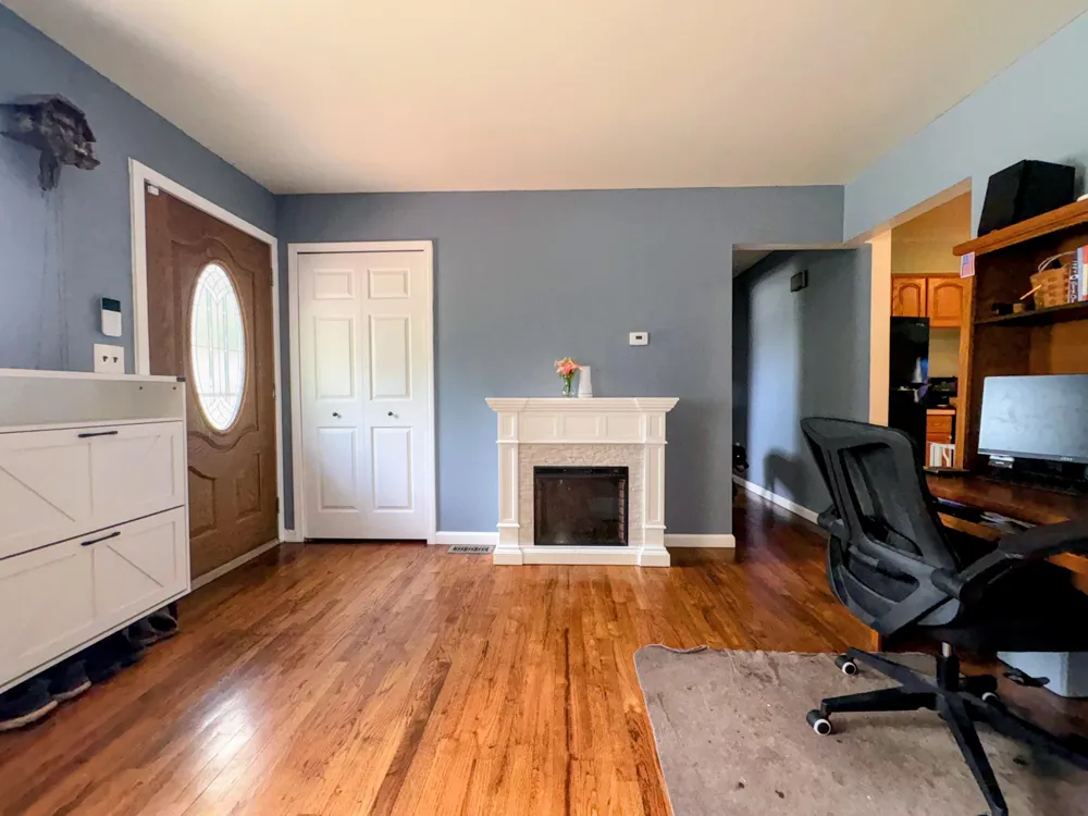 1577 S Dowling Street Westland, MI 48186