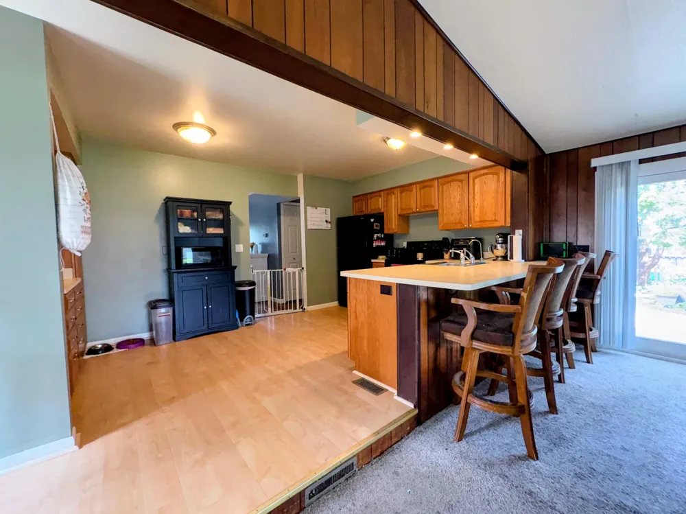 1577 S Dowling Street Westland, MI 48186