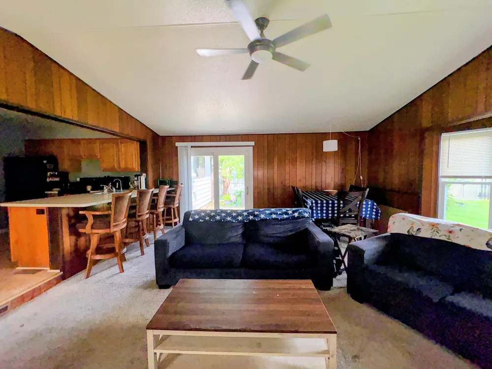 1577 S Dowling Street Westland, MI 48186