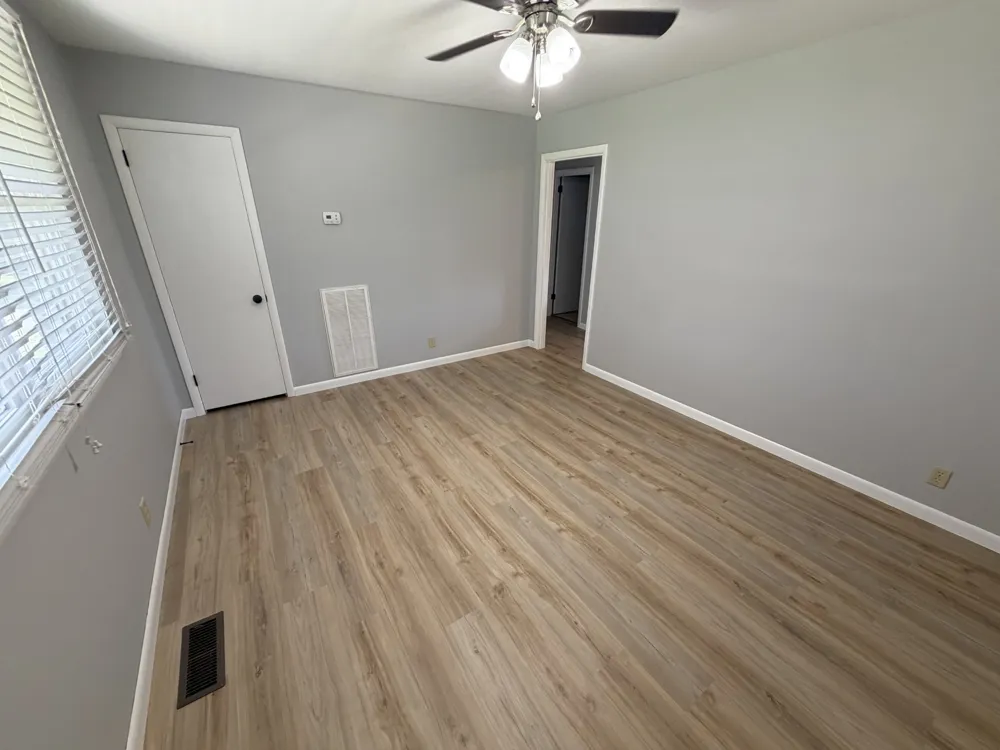 171 Vulco Dr #B Hendersonville, TN 37075
