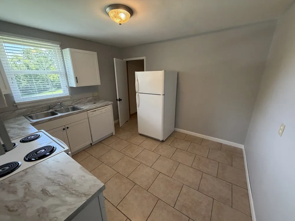171 Vulco Dr #B Hendersonville, TN 37075