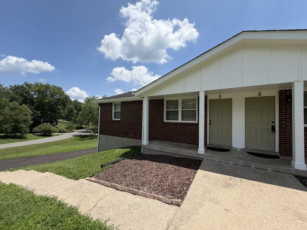 171 Vulco Dr #B Hendersonville, TN 37075