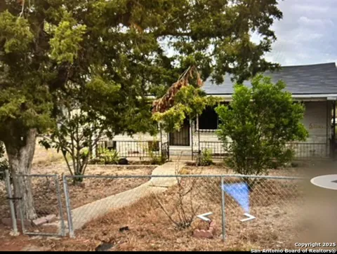 916 SW 39th