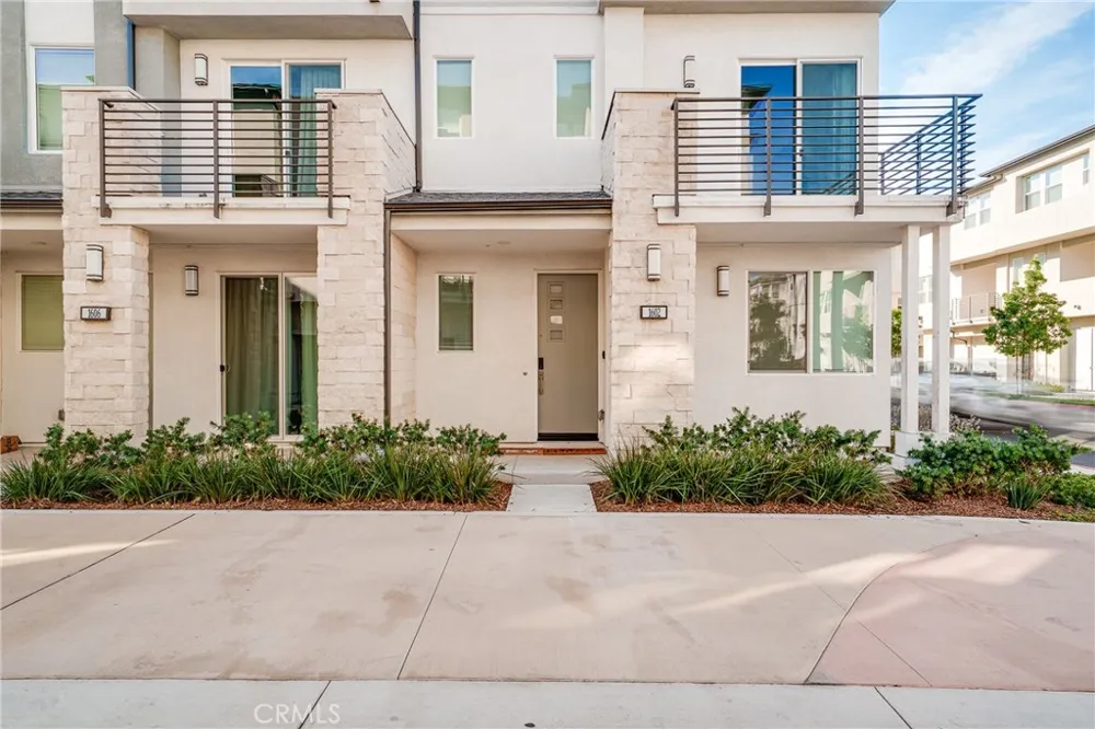 1602 W Bushell Anaheim, CA 92805