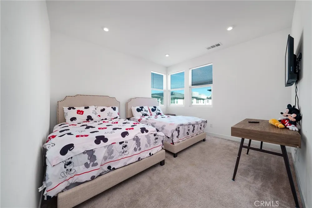 1602 W Bushell Anaheim, CA 92805