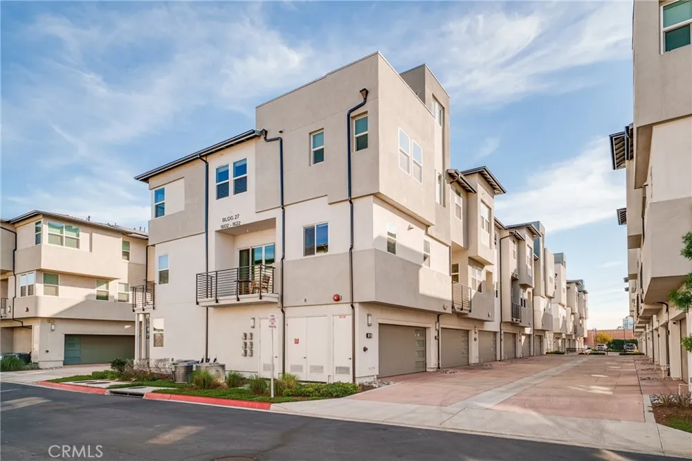 1602 W Bushell Anaheim, CA 92805