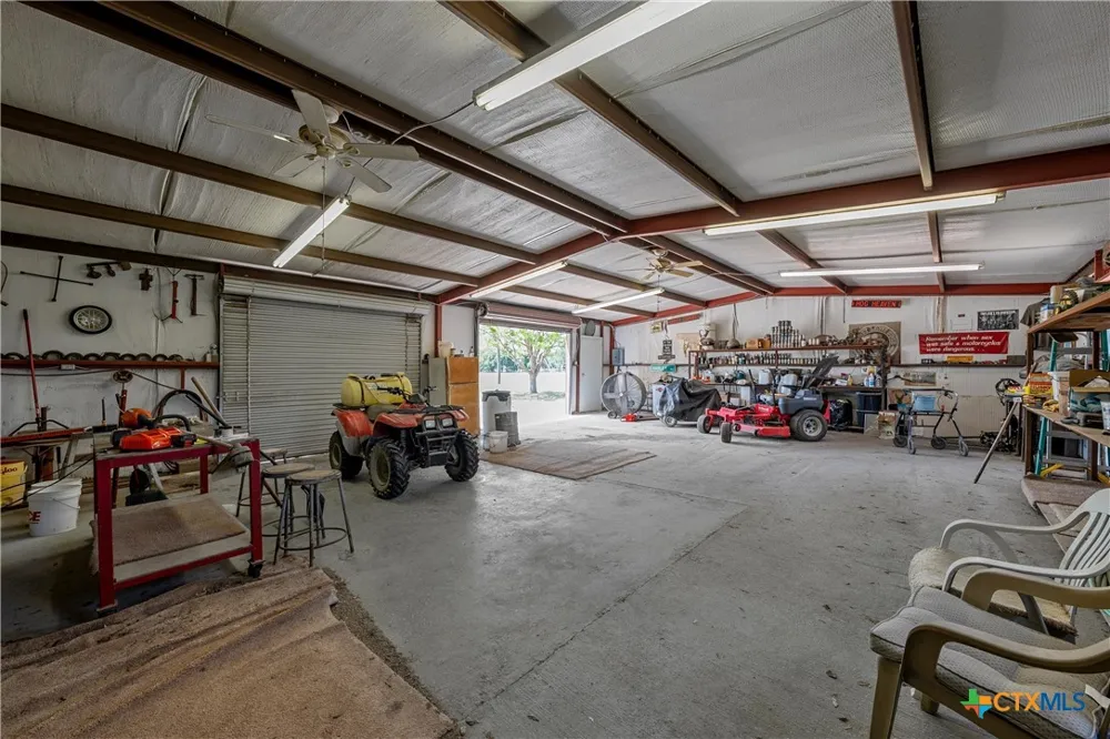 204 Christopher Drive Eddy, TX 76524